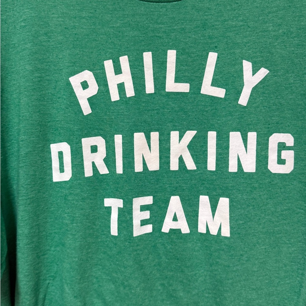 PHILLY DRINKING TEAM Men's Green T-Shirt - Picture 10 of 15